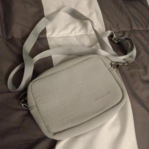 vooray sidekick crossbody bag